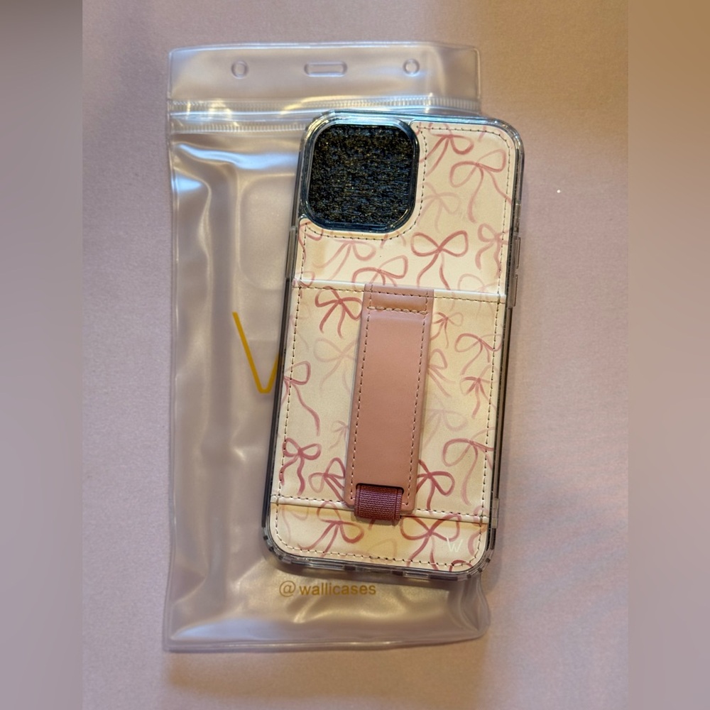 Walli iPhone 13 Pro Max case Rosy Robbons